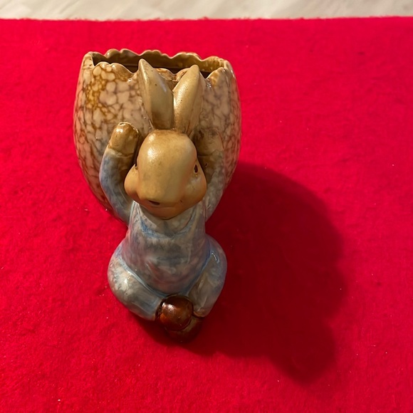 Rare Find Vintage Ceramic Bunny Rabbit Resting on a Cracked Egg Planter - Picture 1 of 6